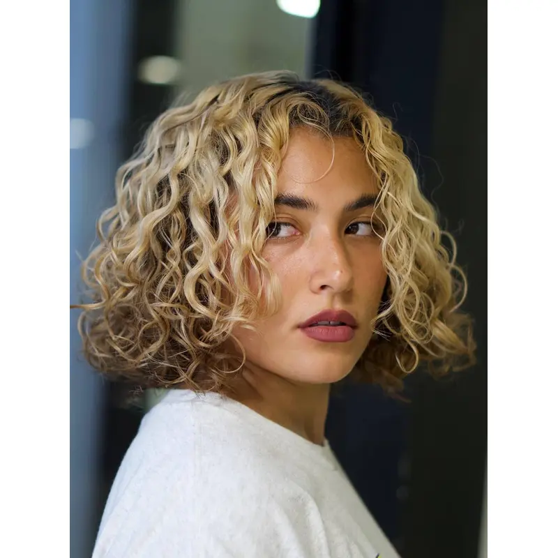 Medium Curly Wig Platinum Blonde Chin Length Bobs 10" Lace Front Wigs