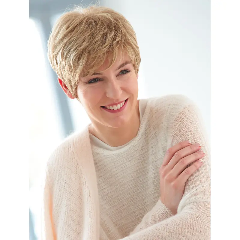 Fashional Blonde Short Wavy Layered Fantastic Wigs