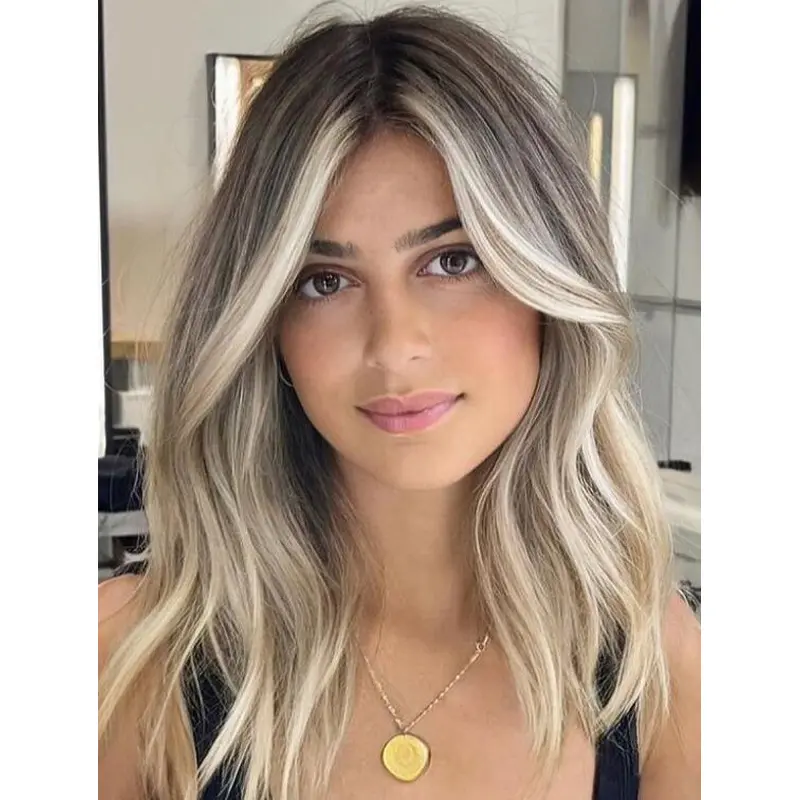 Lace Front Wigs Wavy Shoulder Length Wigs Without Bangs Medium Length Wigs