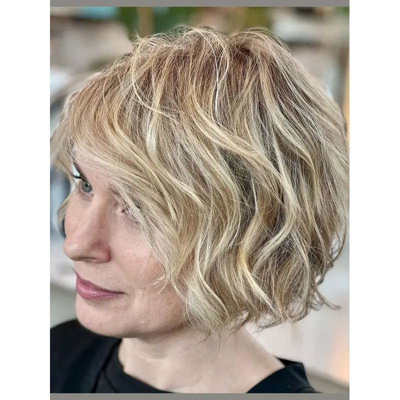 Short Blonde Bob Wigs 8" Wavy Lace Front Wigs