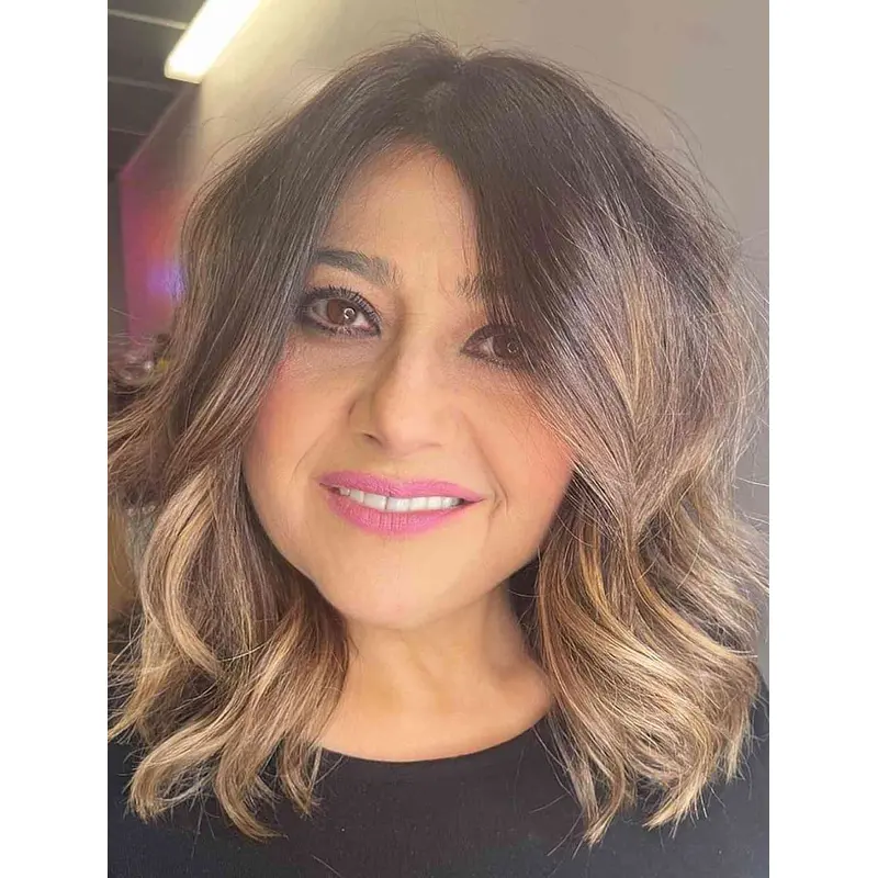 Shoulder Length Wigs Brown Synthetic Wigs Layered Lace Front Wavy Wigs