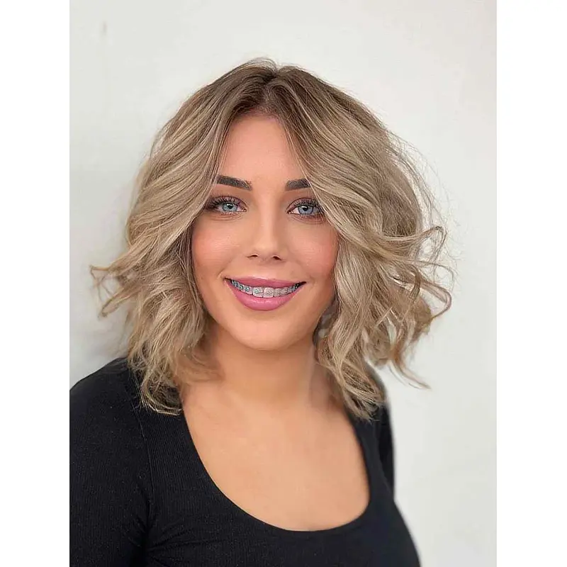 Ladies Wigs Shoulder Length Synthetic Wigs Wavy Lace Front Wigs
