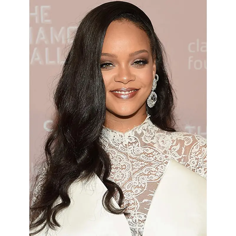 Black 18" Wavy Without Bangs Long Rihanna Wigs