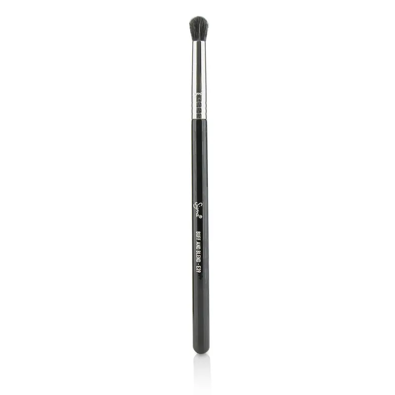 Sigma Beauty E39 Buff and Blend Brush